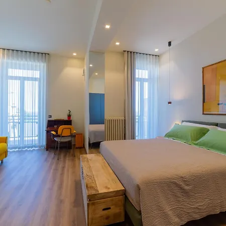 Beb Piazza Marconi 4*