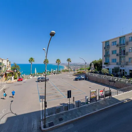 Beb Piazza Marconi