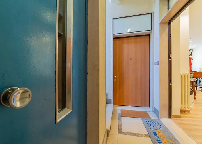 Beb Piazza Marconi 4*