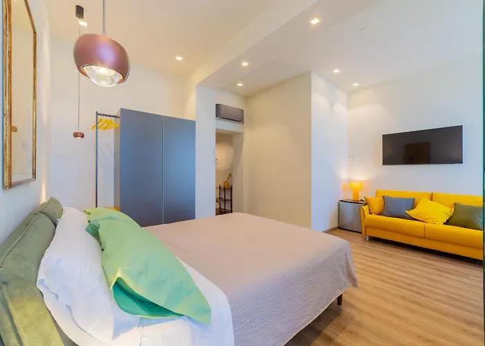 Beb Piazza Marconi 4*