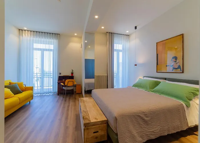 Beb Piazza Marconi 4*